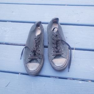 All black low top converse